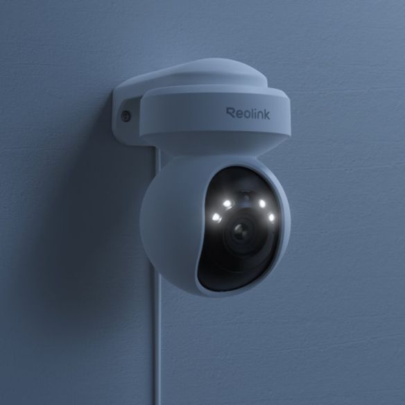 Reolink E1 Outdoor 5MP PTZ AI WiFi kamera LED-kohdevaloilla (valkoinen)